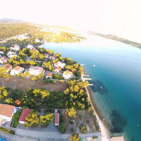 Apartments Vila Leona Pirovac Bagian luar foto