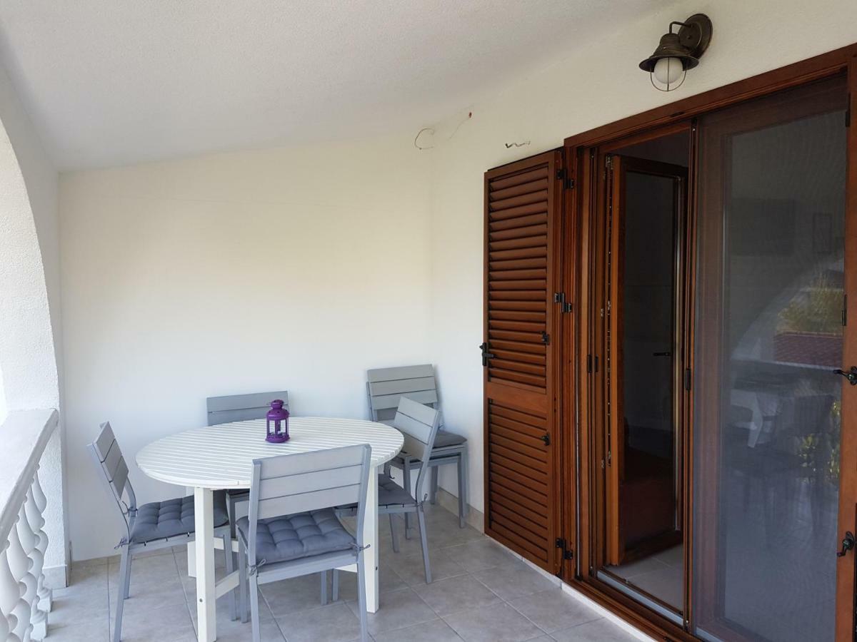 Apartments Vila Leona Pirovac Bagian luar foto