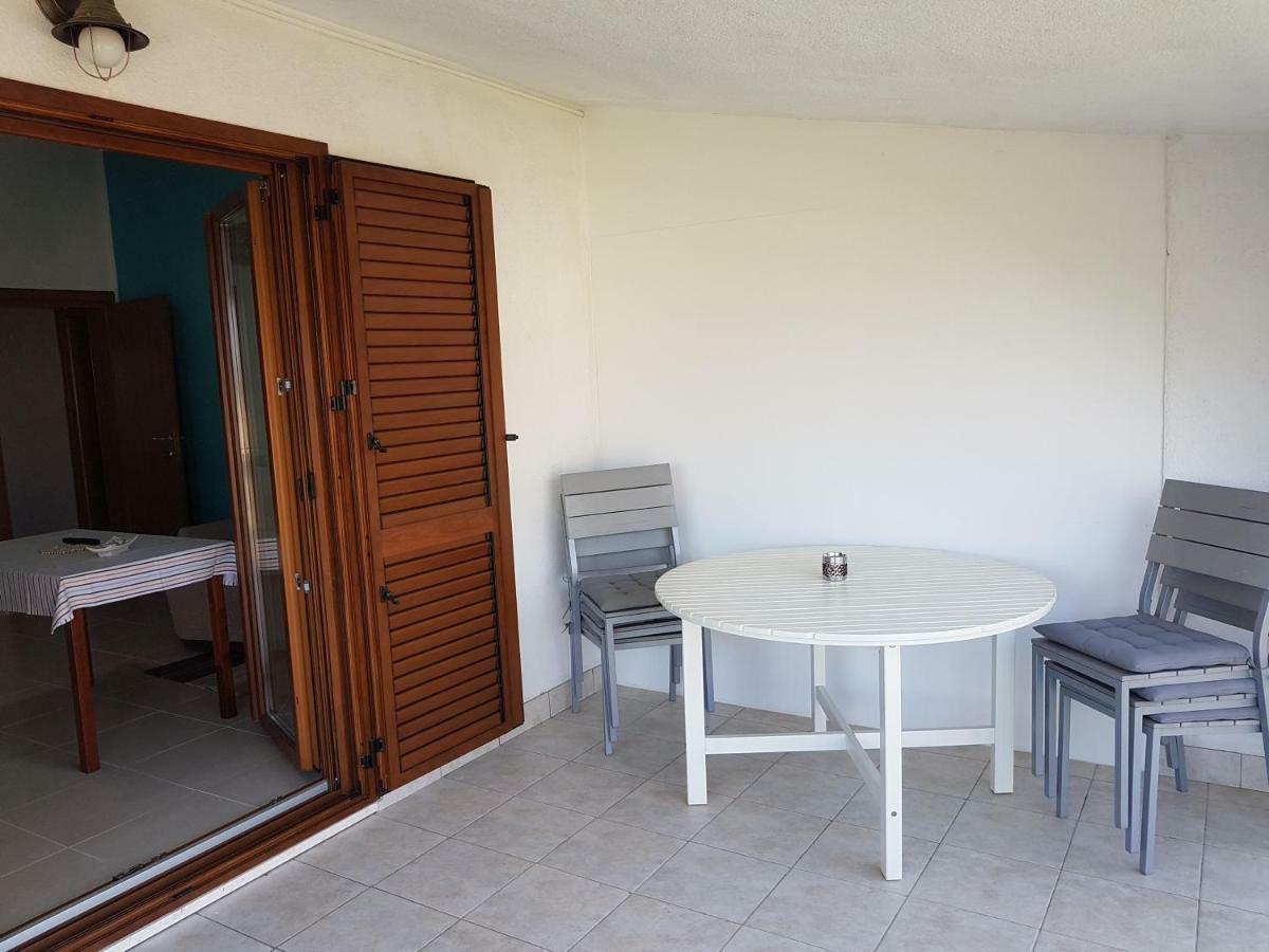 Apartments Vila Leona Pirovac Bagian luar foto